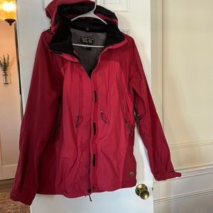 Mountain hardware women’s ski coat